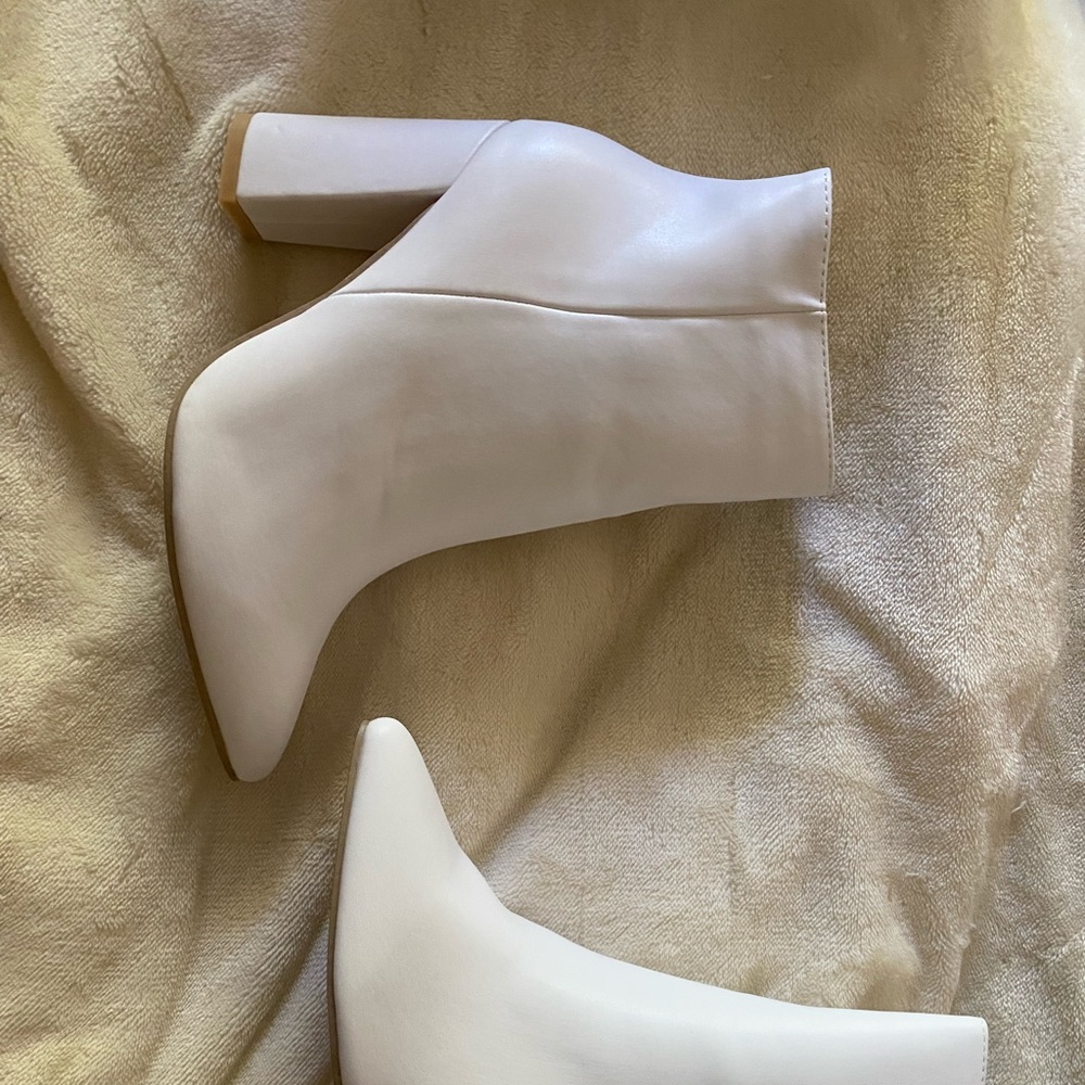 White Booties Never Worn! Size 7.5! Pointed Toe! - image 1